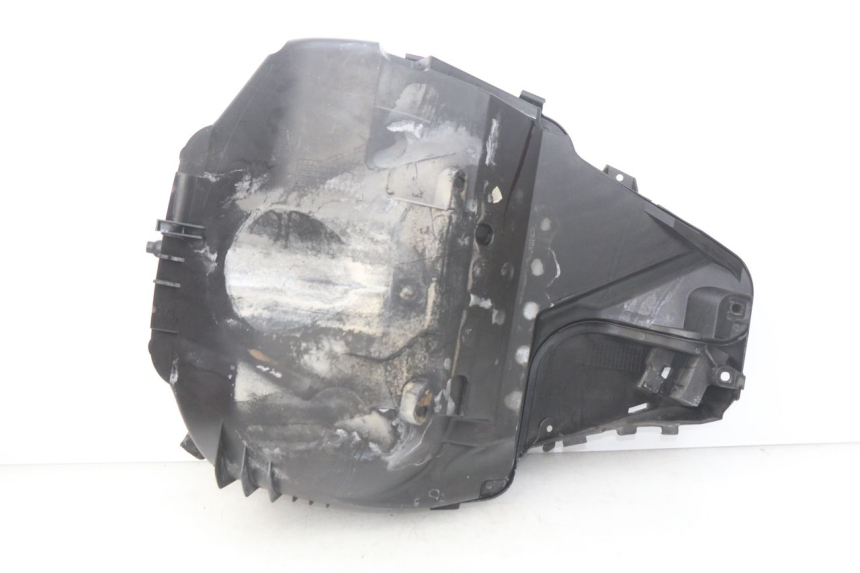 photo de COFFRE SELLE SUZUKI BURGMAN 125 (2007 - 2014) - Vue d’ensemble