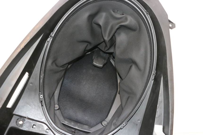 photo de COFFRE SELLE BMW C SPORT 650 (2015 - 2021) - Détail de la pièce
