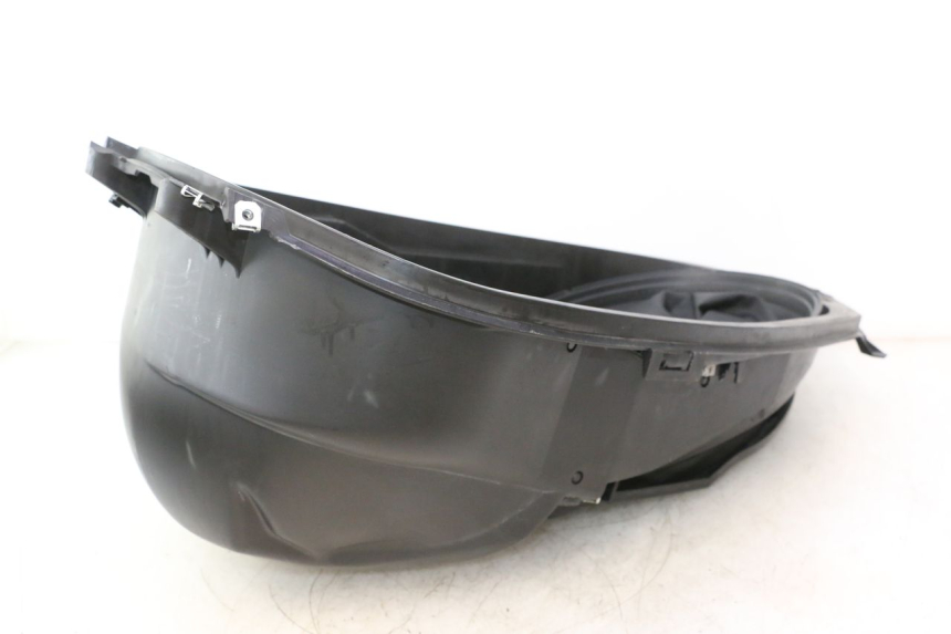 photo de COFFRE SELLE BMW C SPORT 650 (2015 - 2021) - Détails caractéristiques