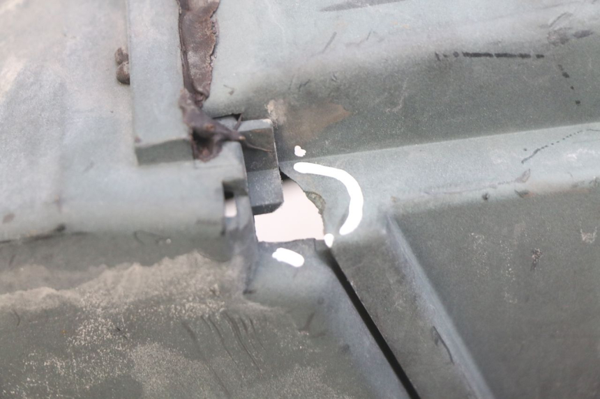 photo de COFFRE SELLE BMW C1 125 (2000 - 2003) - Zoom état d’usage