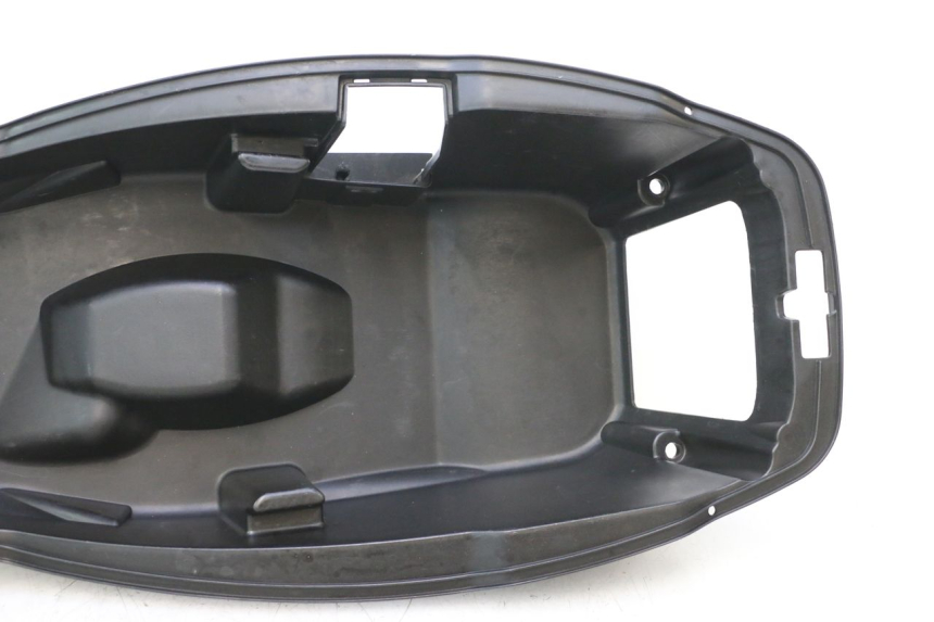 photo de COFFRE SELLE PEUGEOT CITYSTAR 2T 50 (2018 - 2021) - Zoom état d’usage