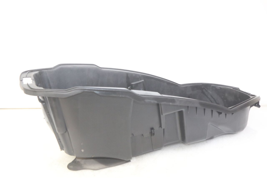 photo de COFFRE SELLE PEUGEOT CITYSTAR AIR 125 (2014 - 2017) - Autre angle de vue