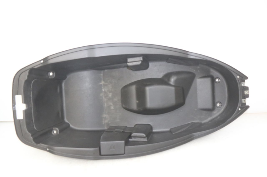 photo de COFFRE SELLE PEUGEOT CITYSTAR 125 (2011 - 2017) - Vue principale