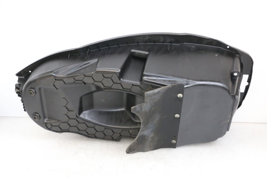 photo de COFFRE SELLE PEUGEOT CITYSTAR 50 (2013 - 2017) - Détail de la pièce