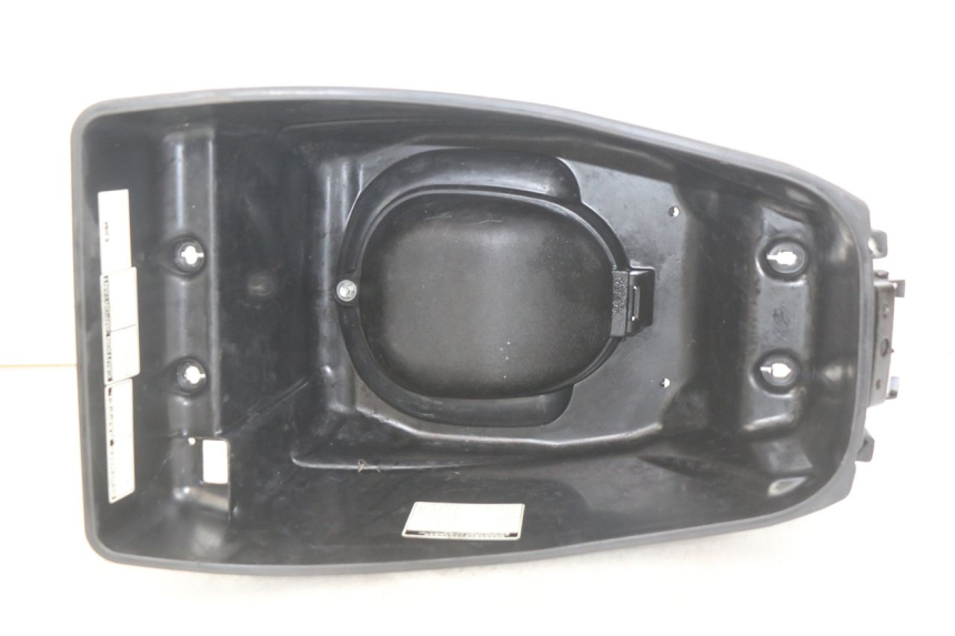 photo de COFFRE SELLE SYM CROX 4T 50 (2016 - 2023) - Autre angle de vue