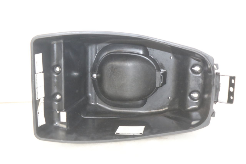 photo de COFFRE SELLE SYM CROX 4T 50 (2016 - 2023) - Autre angle de vue