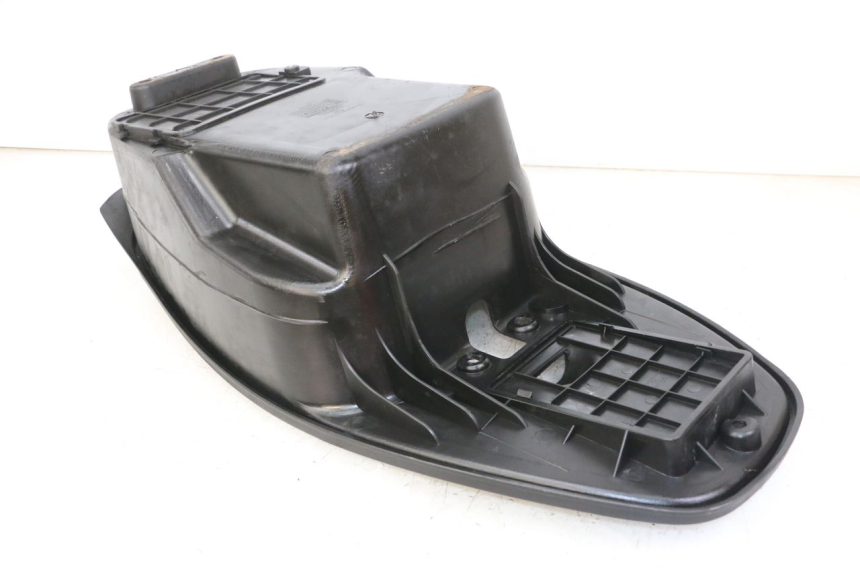 photo de COFFRE SELLE DAELIM BESBI 125 (2007 - 2008) - Zoom état d’usage