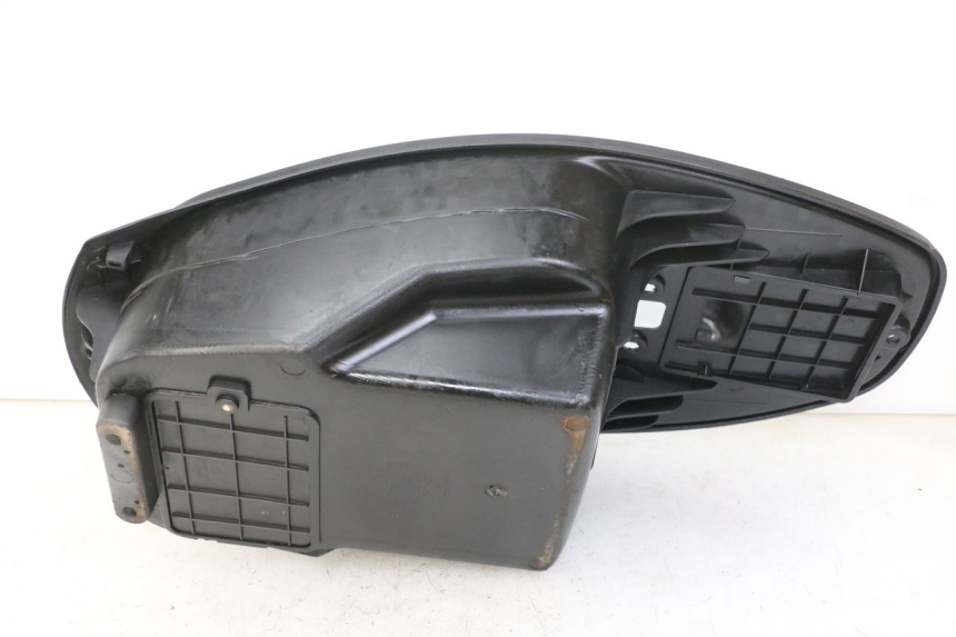 photo de COFFRE SELLE DAELIM BESBI 125 (2007 - 2008) - Autre angle de vue