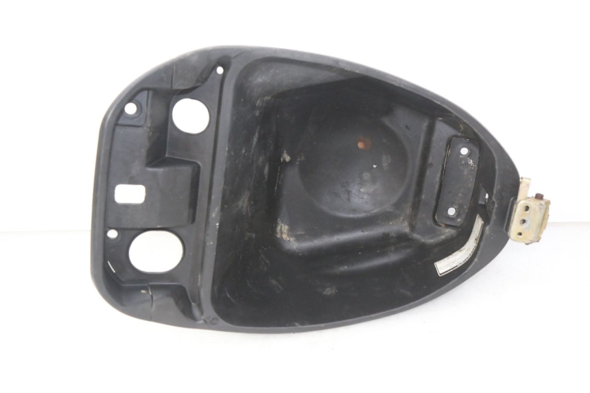 photo de COFFRE SELLE DAELIM S FIVE 2T 50 (2005 - 2009) - Gros plan technique