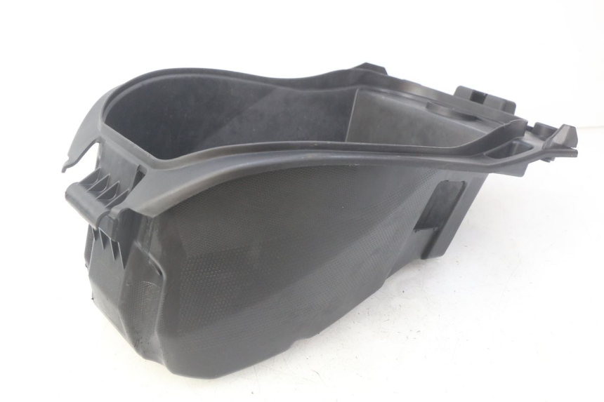 photo de COFFRE SELLE PEUGEOT DJANGO 2T 50 (2014 - 2019) - Gros plan technique