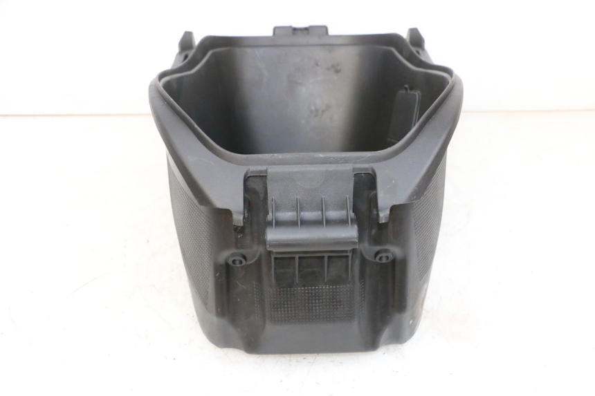 photo de COFFRE SELLE PEUGEOT DJANGO 4T 50 (2014 - 2019) - Gros plan technique