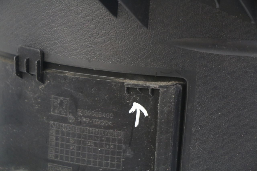 photo de COFFRE SELLE PEUGEOT E-VIVACITY 1 (2012 - 2018) - Autre angle de vue