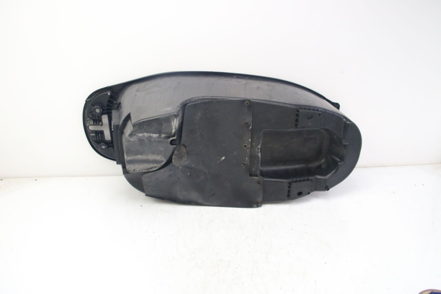 photo de COFFRE SELLE YAMAHA D'ELIGHT DELIGHT 125 (2017 - 2020) - Détails caractéristiques