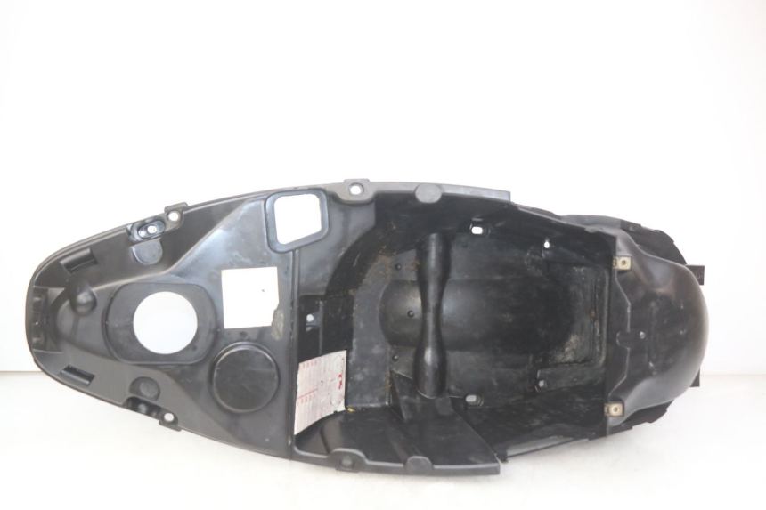 photo de COFFRE SELLE PEUGEOT ELYSEO 125 (1999 - 2004) - Vue principale