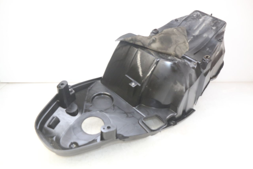 photo de COFFRE SELLE PEUGEOT ELYSEO 125 (1999 - 2004) - Détail de la pièce