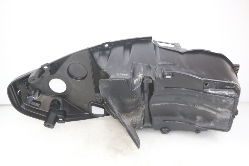 photo de COFFRE SELLE PEUGEOT ELYSEO 125 (1999 - 2004) - Zoom état d’usage