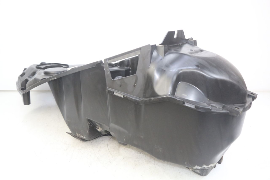 photo de COFFRE SELLE PEUGEOT ELYSEO 125 (1999 - 2004) - Autre angle de vue