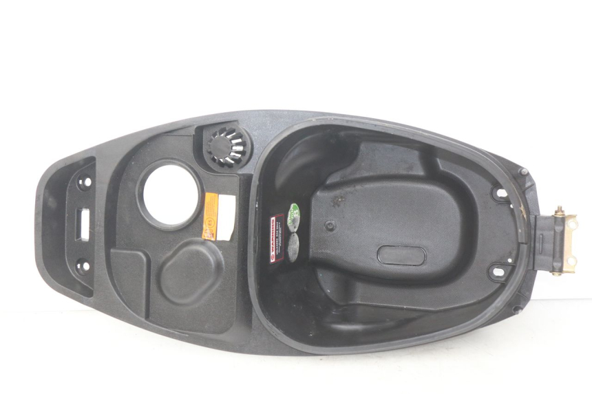 photo de COFFRE SELLE JM MOTORS EVOLIS 4T 50 (2018 - 2022) - Vue principale