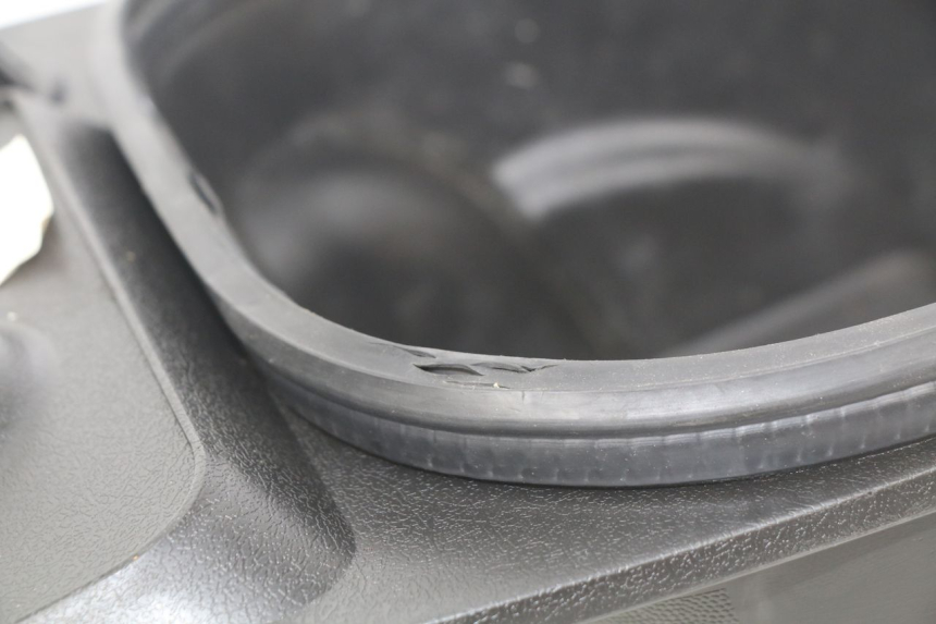 photo de COFFRE SELLE JM MOTORS EVOLIS 4T 50 (2018 - 2022) - Autre angle de vue