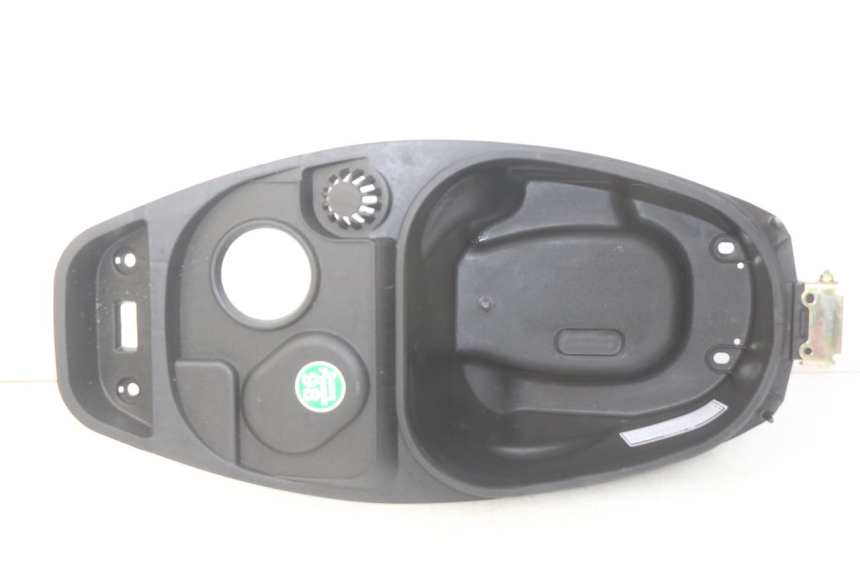 photo de COFFRE SELLE JM MOTORS EVOLIS 4T 50 (2018 - 2022) - Vue principale