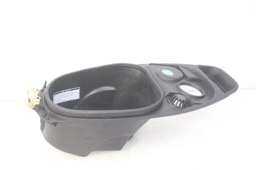 photo de COFFRE SELLE JM MOTORS EVOLIS 4T 50 (2018 - 2022) - Zoom état d’usage