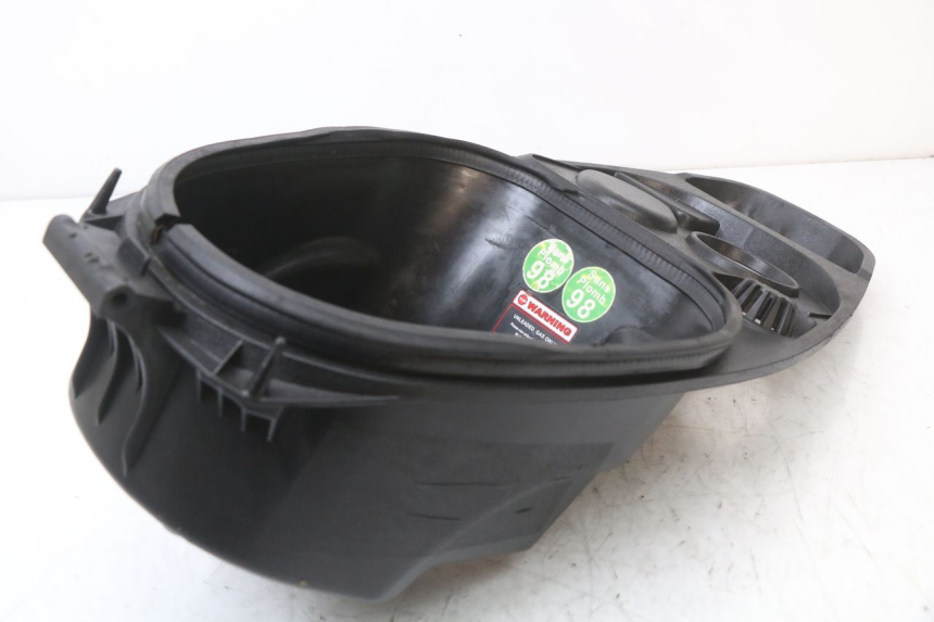 photo de COFFRE SELLE JM MOTORS EVOLIS 4T 50 (2018 - 2022) - Gros plan technique