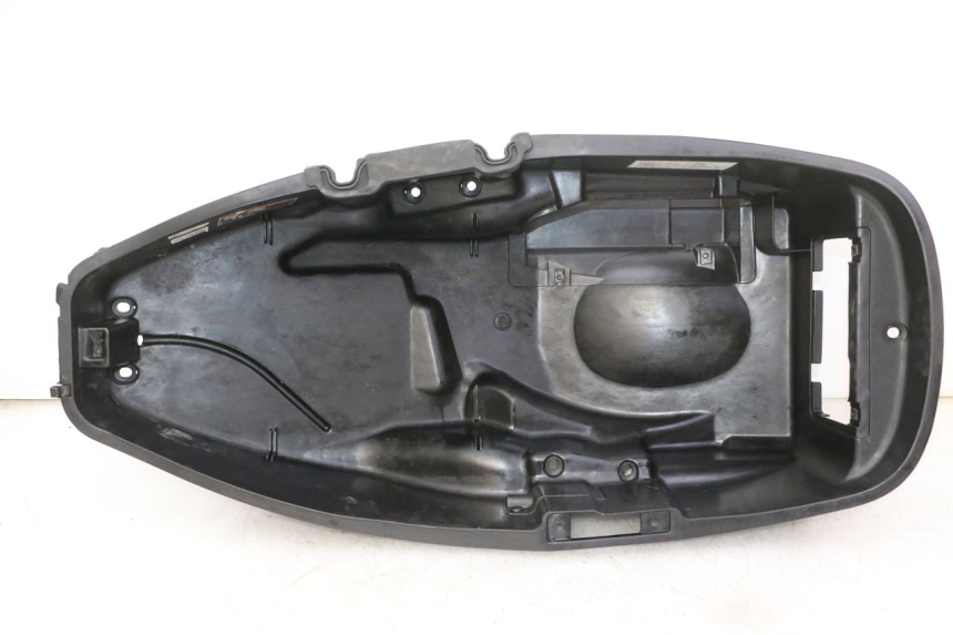 photo de COFFRE SELLE HONDA FES S-WING SWING ABS 125 (2007 - 2015) - Vue principale