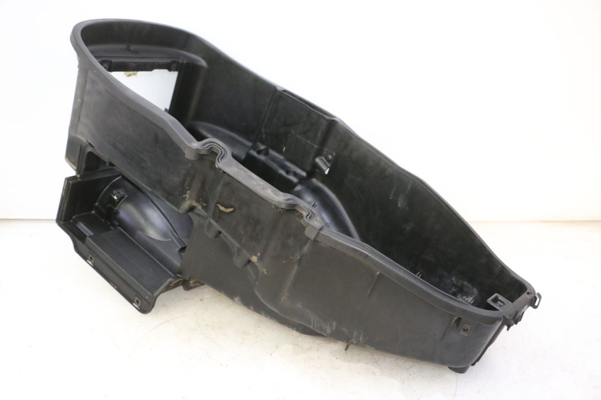 photo de COFFRE SELLE HONDA FES S-WING SWING ABS 125 (2007 - 2015) - Zoom état d’usage