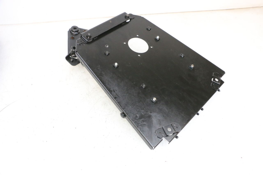 photo de COFFRE SELLE YAMAHA FJR ABS 1300 (2006 - 2012) - Détails caractéristiques