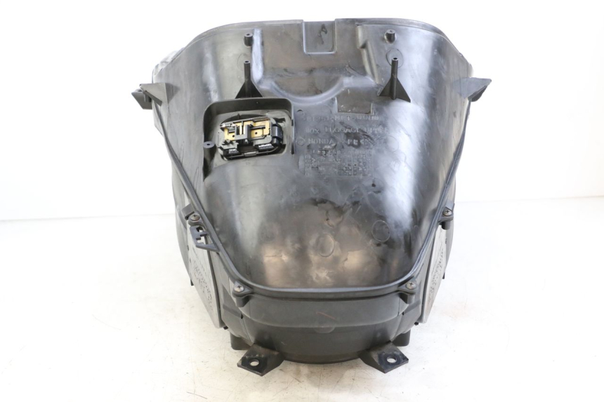 photo de COFFRE SELLE HONDA FJS SILVER WING SILVERWING 400 (2005 - 2008) - Zoom état d’usage