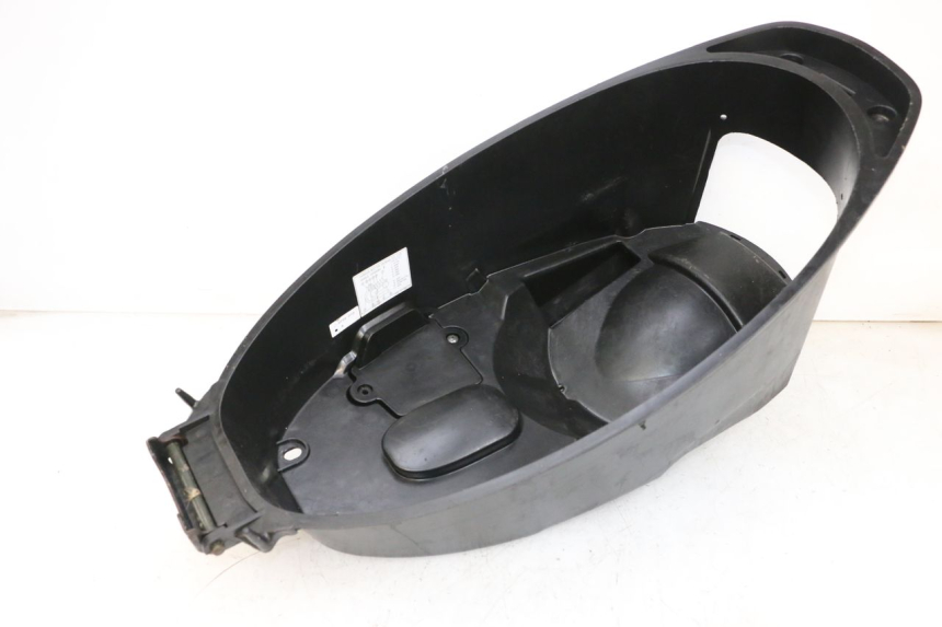 photo de COFFRE SELLE MBK FLAME X 125 (2007 - 2016) - État de surface