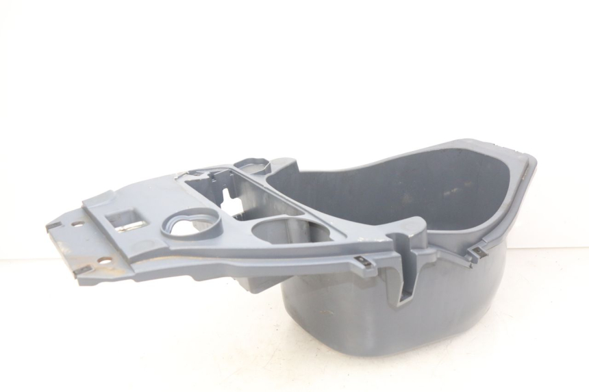 photo de COFFRE SELLE PIAGGIO FLY 100 (2006 - 2010) - Zoom état d’usage