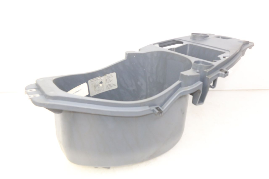 photo de COFFRE SELLE PIAGGIO FLY 100 (2006 - 2010) - Zoom état d’usage