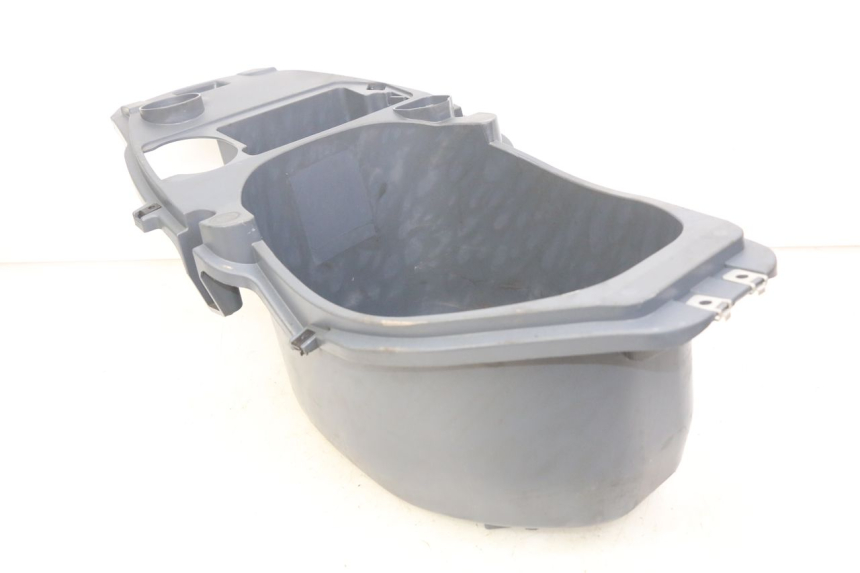 photo de COFFRE SELLE PIAGGIO FLY 100 (2006 - 2010) - Autre angle de vue