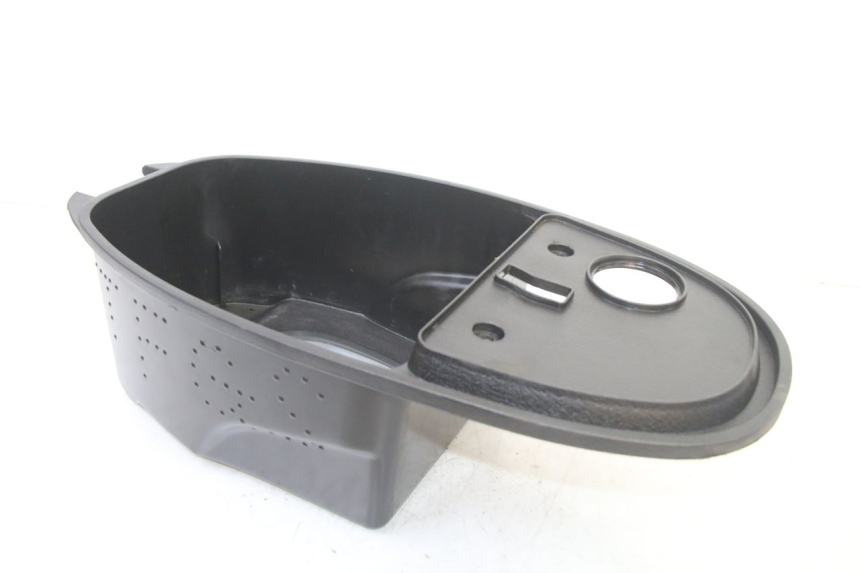 photo de COFFRE SELLE VENESI FLY RETRO 4T 50 (2020 - 2025) - Détail de la pièce