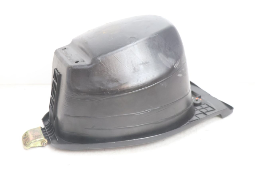 photo de COFFRE SELLE KEEWAY FOCUS 50 (2006 - 2009) - Gros plan technique