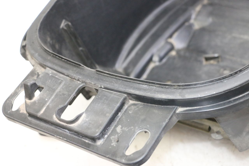 photo de COFFRE SELLE HONDA FORZA ABS 300 (2013 - 2017) - Autre angle de vue