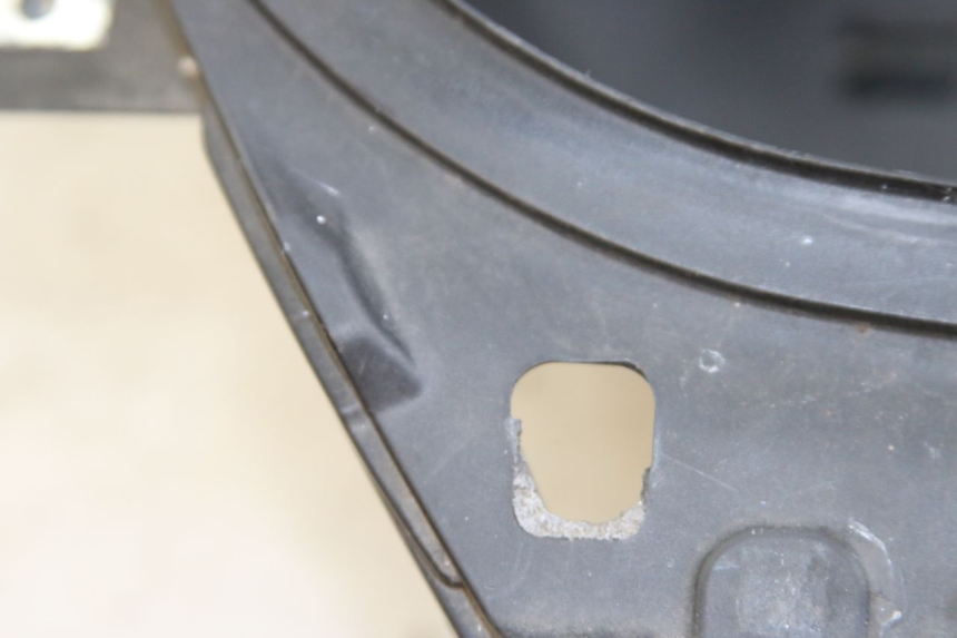 photo de COFFRE SELLE HONDA FORZA 125 (2015 - 2016) - Détail de la pièce