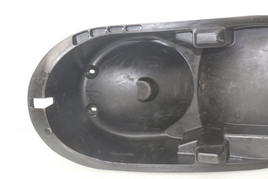 photo de COFFRE SELLE PEUGEOT GEOPOLIS 400 (2007 - 2013) - Vue d’ensemble