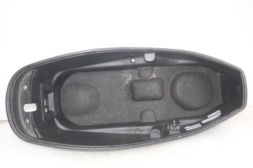 photo de COFFRE SELLE SYM GTS EFI 125 (2012 - 2016) - Vue principale