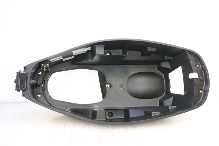 photo de COFFRE SELLE SYM GTS EVO 125 (2009 - 2013) - Vue principale