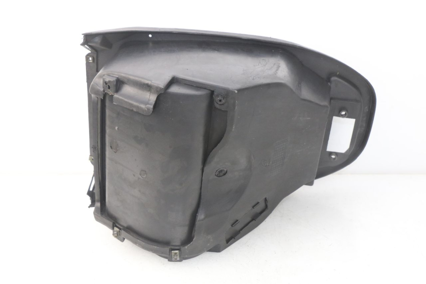 photo de COFFRE SELLE JONWAY GTX 2T 50 (2014 - 2020) - Autre angle de vue