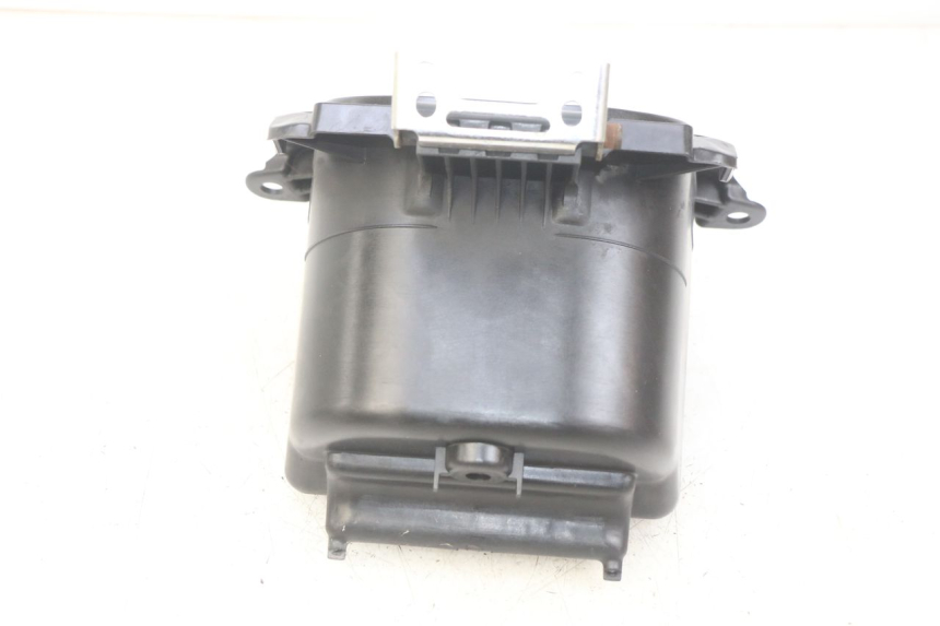 photo de COFFRE SELLE YAMAHA HW XENTER 125 (2011 - 2017) - Autre angle de vue