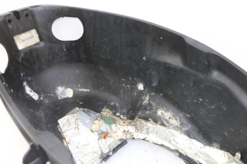 photo de COFFRE SELLE PIAGGIO IE MP3 YOURBAN 300 (2011 - 2016) - État de surface