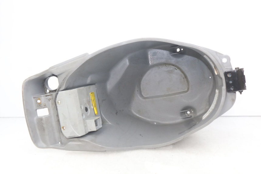 photo de COFFRE SELLE SYM JET EURO X 2T 50 (2003 - 2007) - Vue principale