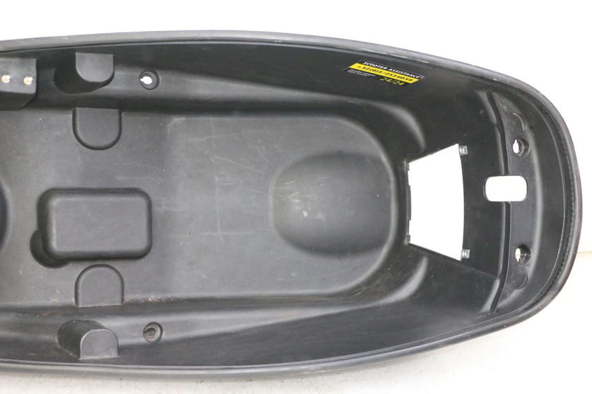 photo de COFFRE SELLE SYM JOYMAX 125 (2010 - 2017) - Vue d’ensemble