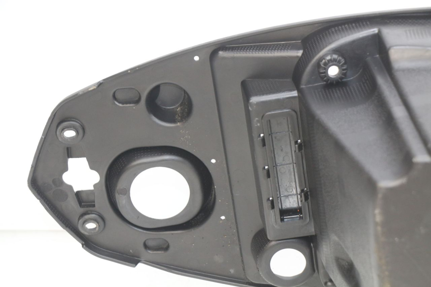 photo de COFFRE SELLE PEUGEOT KISBEE 2T 50 (2010 - 2017) - Zoom état d’usage