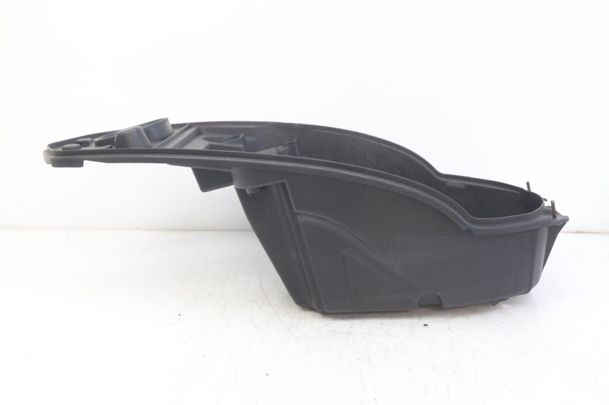 photo de COFFRE SELLE PEUGEOT KISBEE 2T 50 (2010 - 2017) - Zoom état d’usage