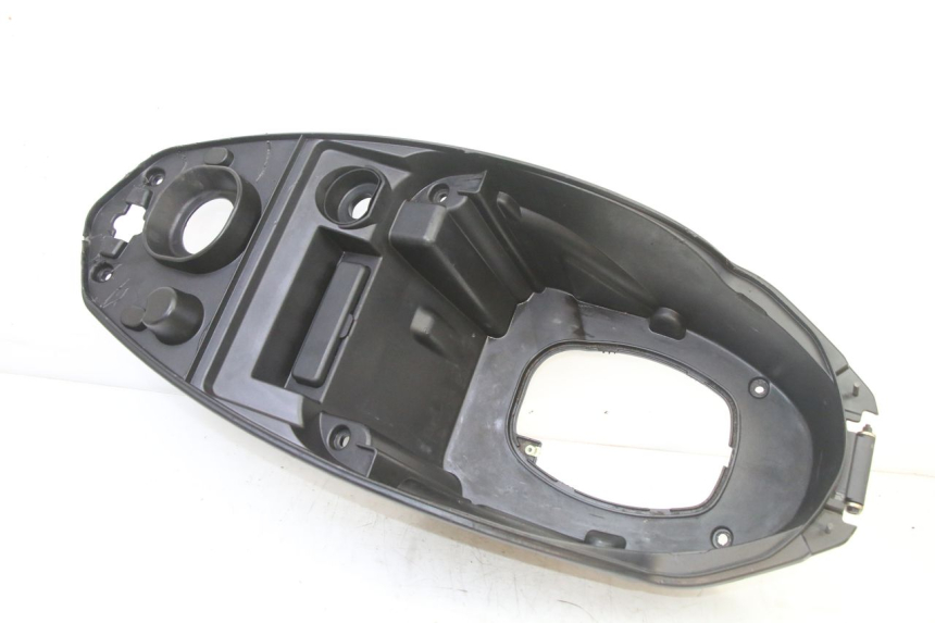 photo de COFFRE SELLE PEUGEOT KISBEE 2T 50 (2010 - 2017) - Vue principale