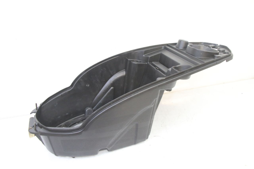 photo de COFFRE SELLE PEUGEOT KISBEE 2T 50 (2010 - 2017) - Autre angle de vue